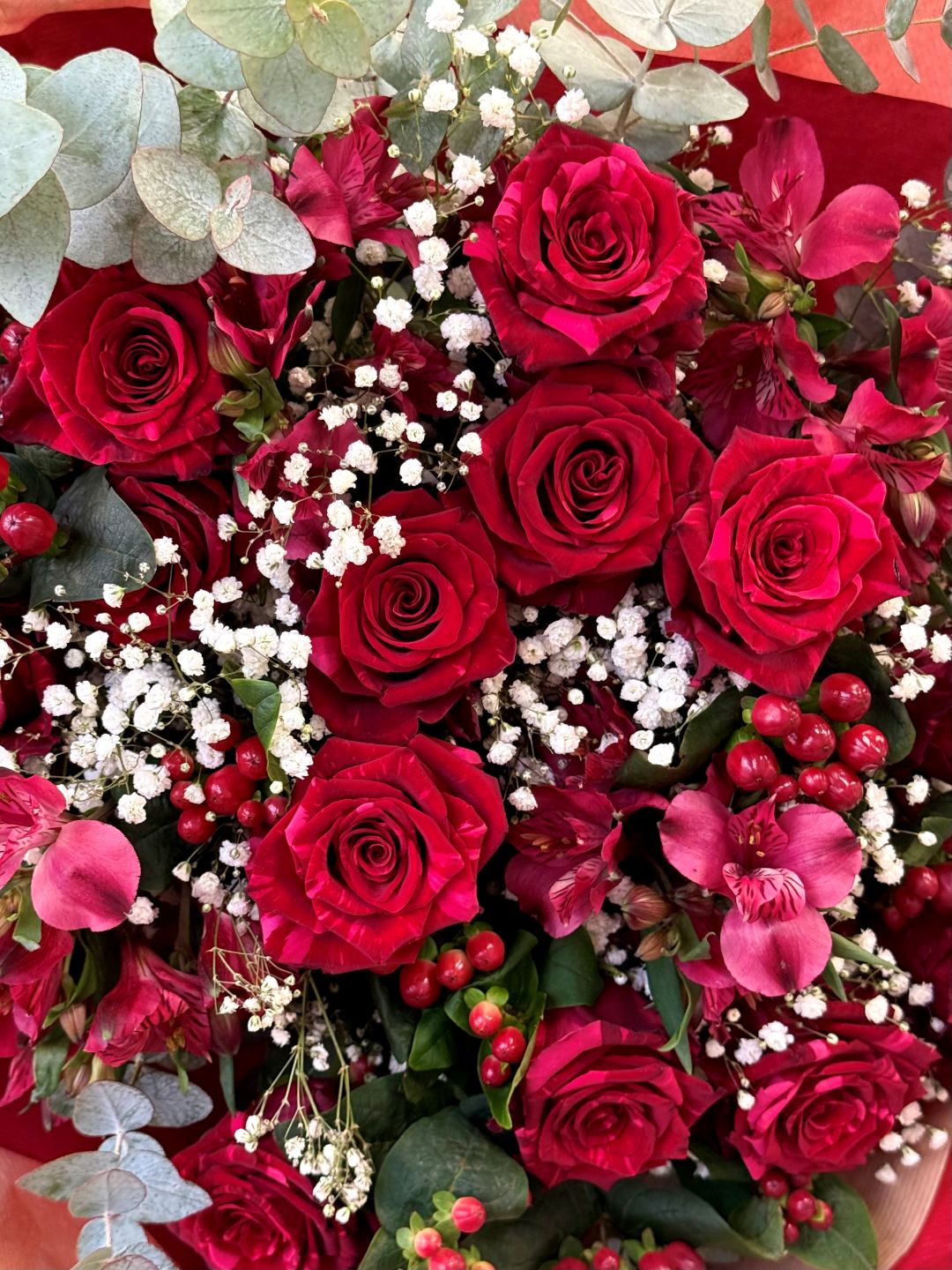 Bouquet of red roses - Image 2